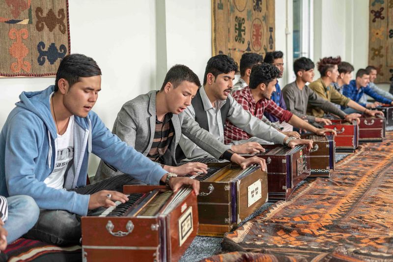 Harmonium class in Kabul