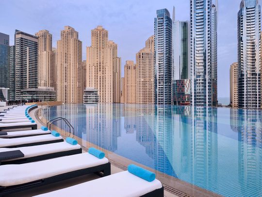 Address Dubai Marina infinity pool