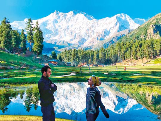  Summer scenery at Fairy Meadows