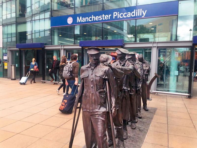 Manchester Piccadilly Railway station