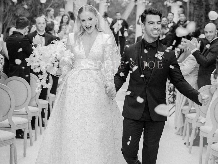 Joe Jonas and Sophie Turner Wedding News, Marriage Photos, Videos