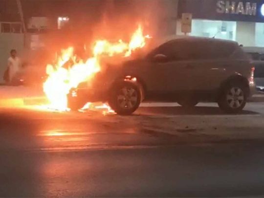 Car on fire in sharjah 2019