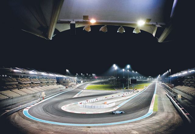 abu dhabi race track experience