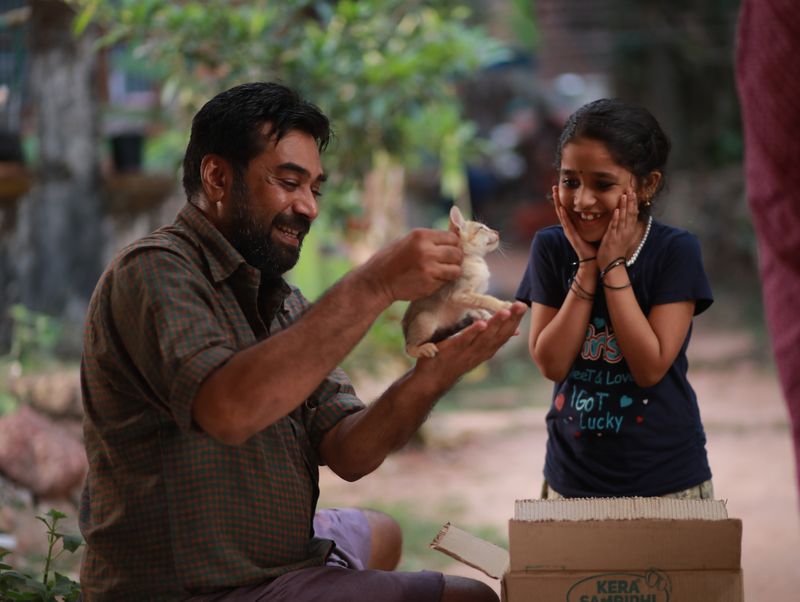 Biju Menon with child actor Ameya-1563434734265