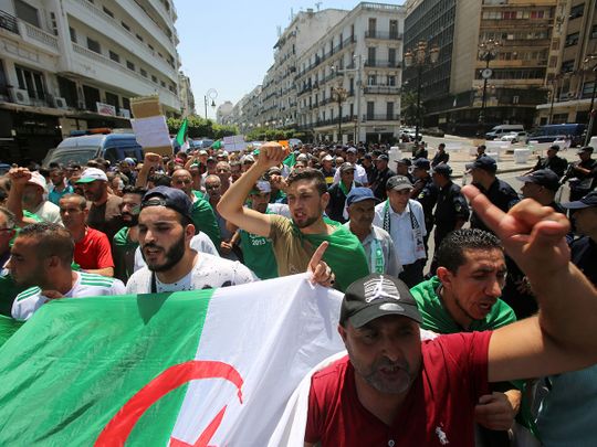 2019-07-26T175436Z_1159421718_RC14F698DC90_RTRMADP_3_ALGERIA-PROTESTS-(Read-Only)
