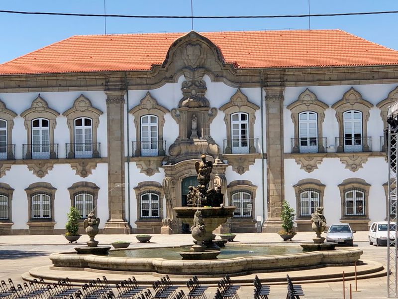 A Braga monument-1564404823495