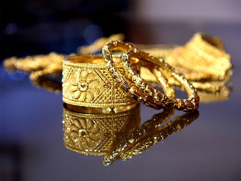 Gold, jewellery, gold ornaments 