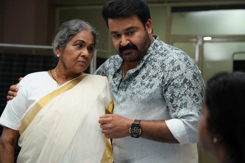 KPAC Lalitha with Mohan Lal in Ittymaani-1567577044527
