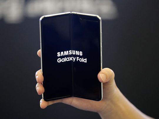 Samsung_Folding_Phone_06043
