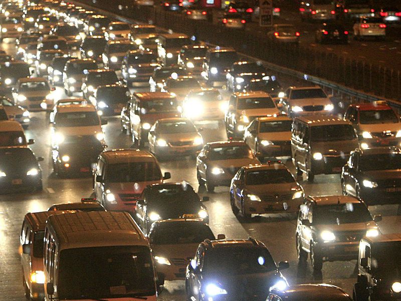 In pictures: Massive traffic jam on Sheikh Zayed Road | Uae – Gulf News