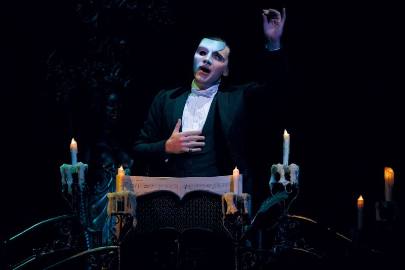 Phantom of the Opera (3)11-1571289839902