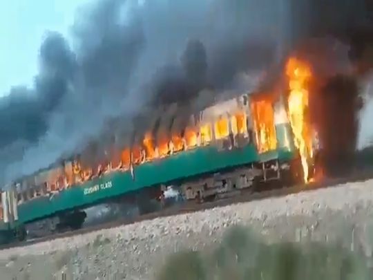 Pakistan Tezgam train on fire