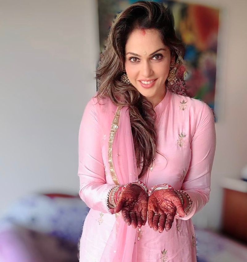 Actress Isha Koppikar on being sexually propositioned in Bollywood ...