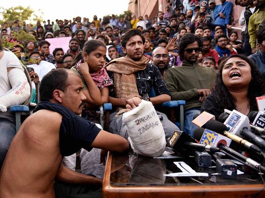 woman tourist being groped in delhi