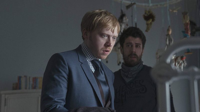 Rupert Grint and Toby Kebbell in Servant (2019)-1575275341943