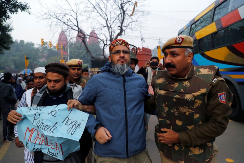 Copy of 2019-12-19T054239Z_212891375_RC25YD90FBAU_RTRMADP_3_INDIA-CITIZENSHIP-PROTESTS-1576748356889