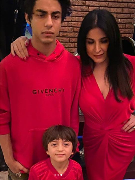 Aryan Khan, Maheep Kapoor and Abram Khan spotted twinning in red at New Year bash.