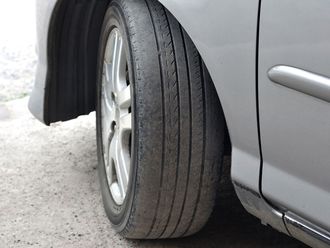 5 ways to tell when your vehicle needs new tyres...