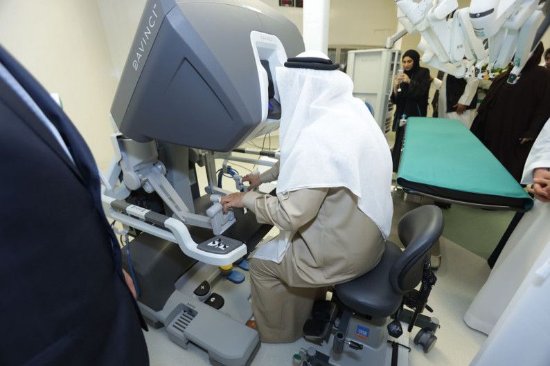 NAT 200116 American Hospital Dubai launches region’s premiere first robotic surgery services1-1579164775976