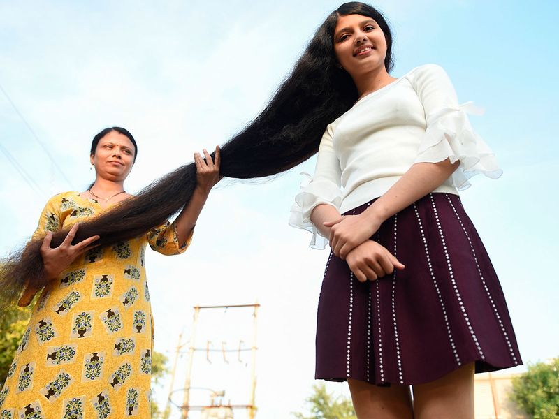 India: Meet the girl with the world's longest hair | News-photos – Gulf News