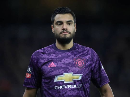 Manchester United goalkeeper Sergio Romero crashes his Lamborghini Gallardo  | Auto-news – Gulf News