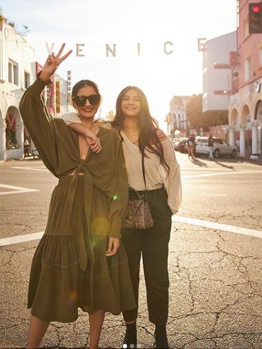 Sonam and Rhea Kapoor @Venice Sign