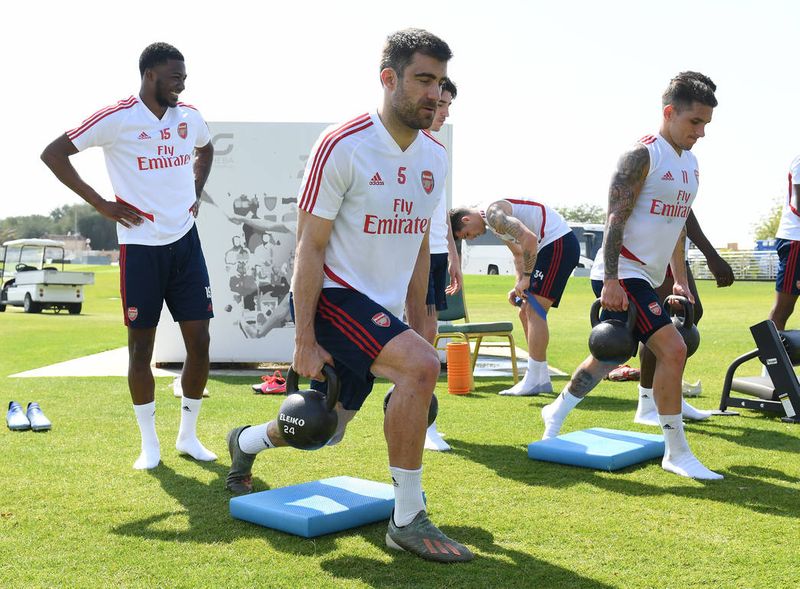 Arsenal train in Dubai