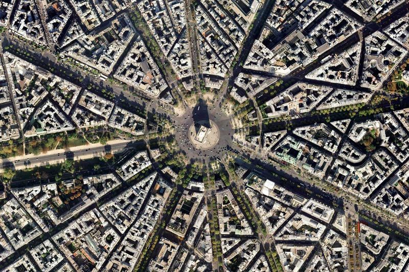 200216 Paris, France
