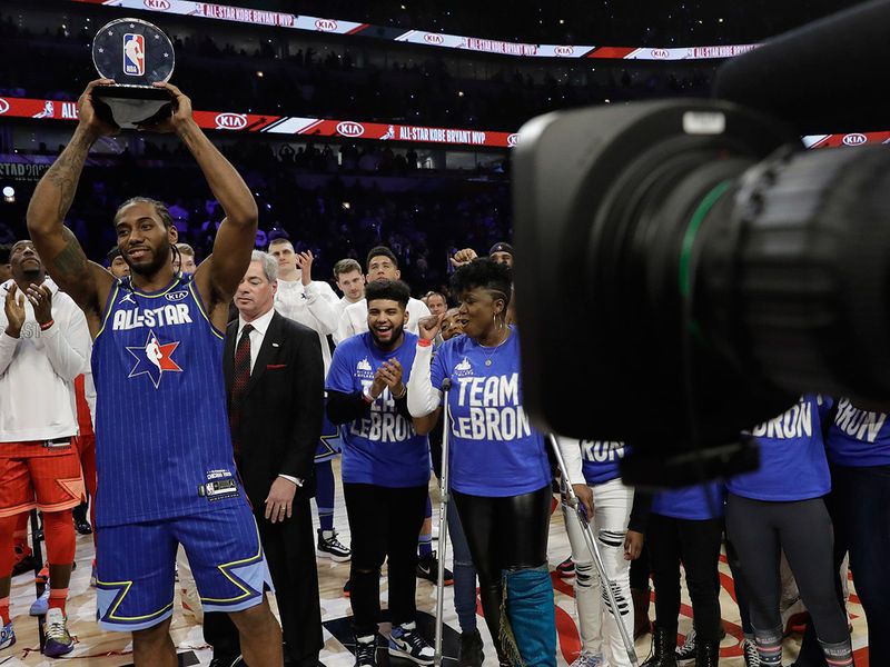 Stars pay tribute to Kobe Bryant at All-Star game
