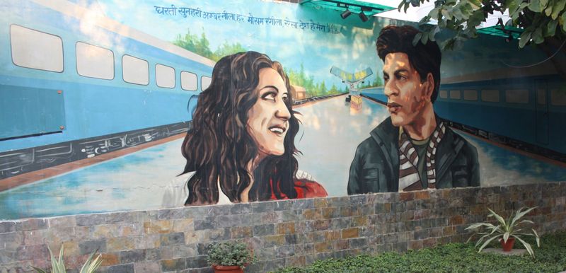 Preity Zinta and Shah Rukh Khan in Veer Zaara (Photo Credit - NILIMA PATHAK)-1582004169944