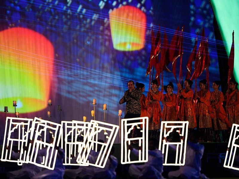 Pakistani singer Rahat Fateh Ali Khan (C) performs during the opening ceremony of the Pakistan Super League (PSL) at the the National Cricket Stadium in Karachi on February 20, 2020, before start the T20 cricket match between Quetta Gladiators and Islamabad United.  / AFP / Asif HASSAN