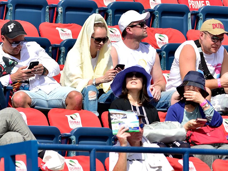 Dubai tennis fans