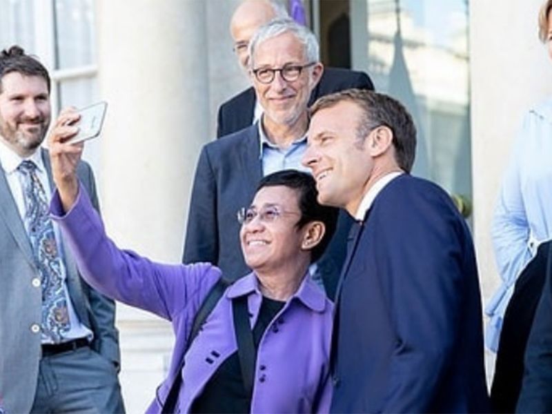 Maria Ressa with Macron