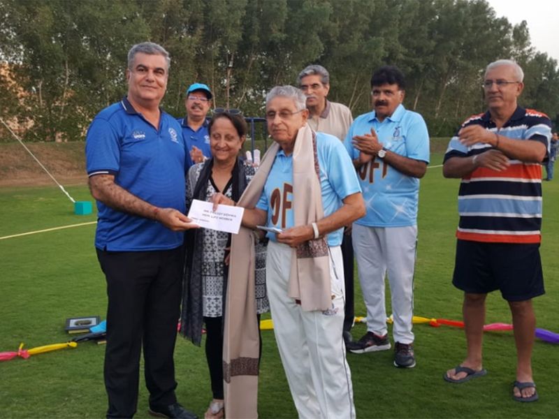 UAE veteran cricketer Freddy Sidhwa receives the honorary life membership of the Mumbai Parsi Gymkhana from Parsi Gymkhana Secretary PG Khodadad Yazdegardi