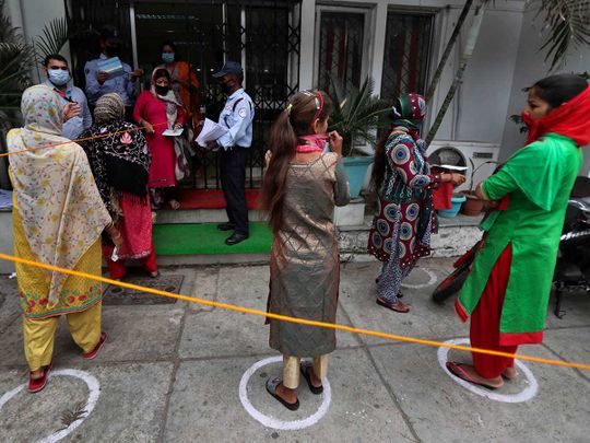 India bank queue lockdown jammu