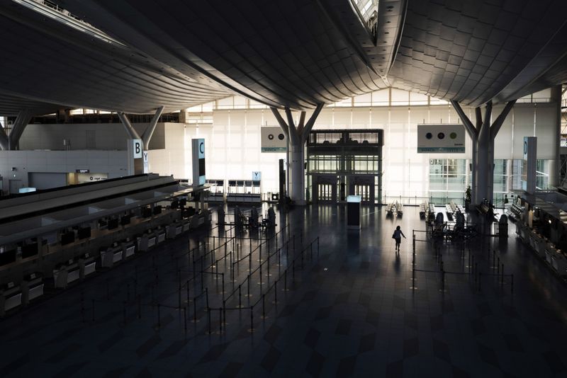 Copy of Virus_Outbreak_Tokyo_Empty_Airports_32680.jpg-5c96a~1-1586855205183