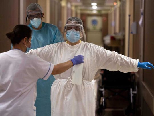 Spain health worker covid