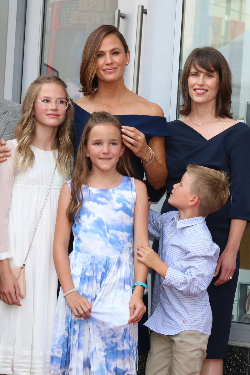 Jennifer Garner and family