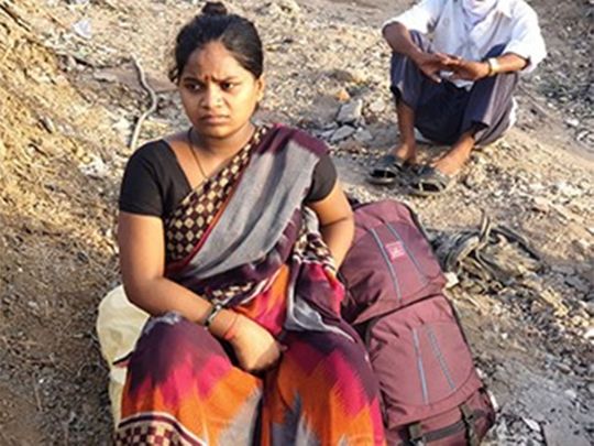 A seven-month-pregnant Indian migrant worker walks 500km to her village in Maharashtra, amid lockdown