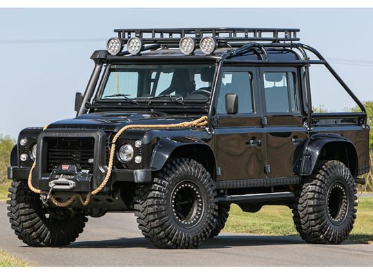 James Bond-chasing Land Rover Defender heading for auction | Auto-news ...