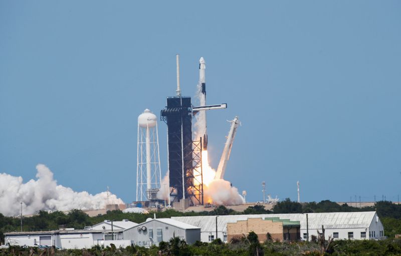 Copy of 2020-05-30T211419Z_1118132680_RC29ZG9YZIDV_RTRMADP_3_SPACE-EXPLORATION-SPACEX-LAUNCH-1590899103996