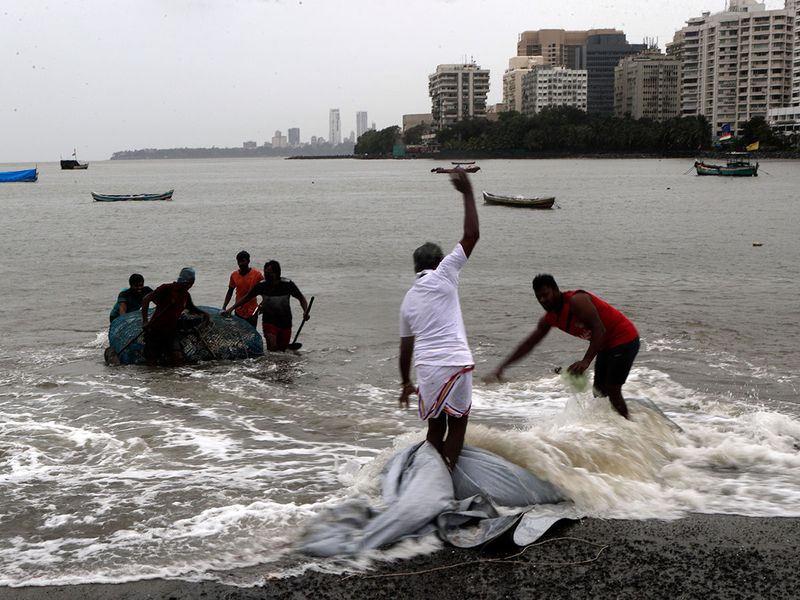 Mumbai cyclone 