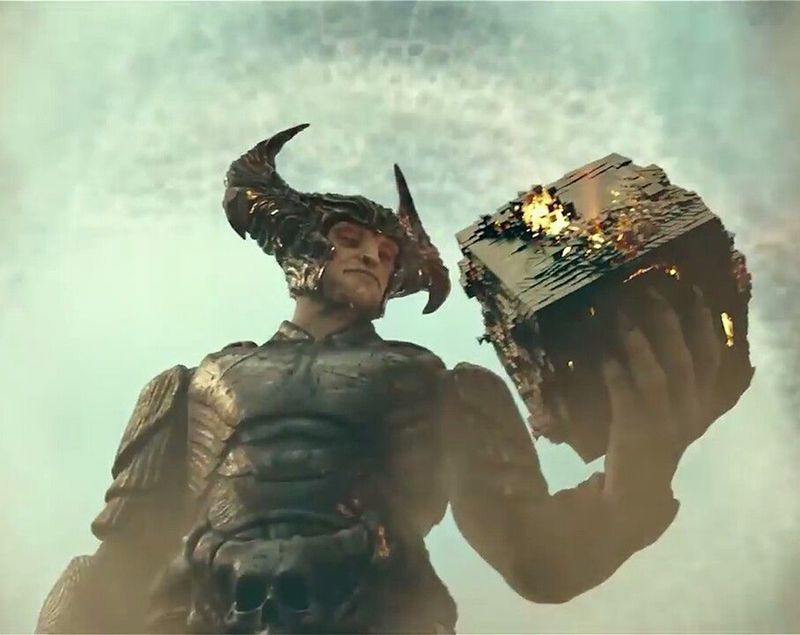 Steppenwolf with the Mother Box in 'Justice League'