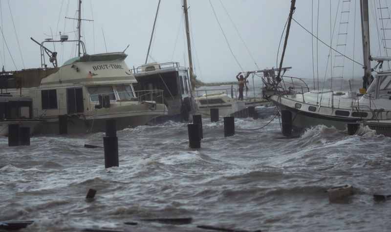 Photos 2020's 1st Atlantic hurricane Hanna lashes Texas