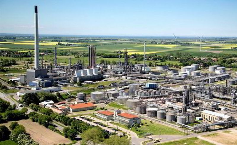 WIND TO HYDROGEN PROJECT Heide oil refinery in northwest Germany