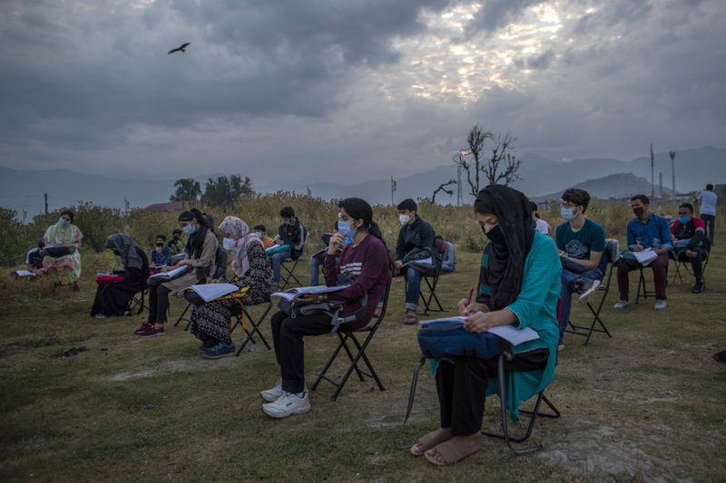 Copy of APTOPIX_Kashmir_Reimagining_School_Photo_Gallery_59462.jpg-29cb2~1-1596618937868