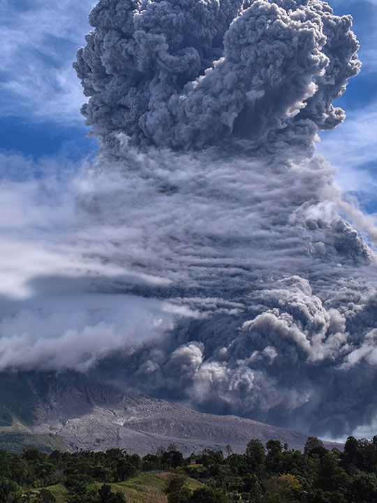 Indonesia's Mt Sinabung erupts again