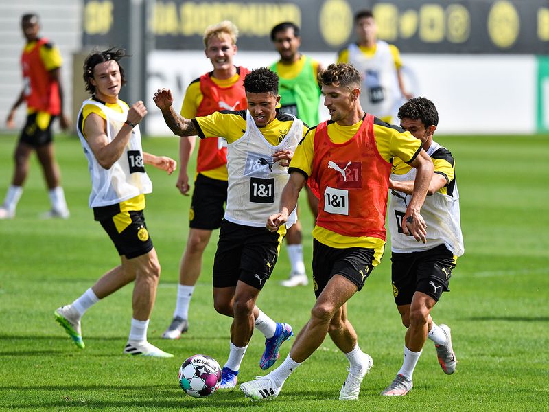 Jadon Sancho is staying at Borussia Dortmund
