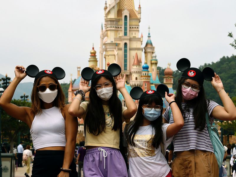 HK Disneyland reopens