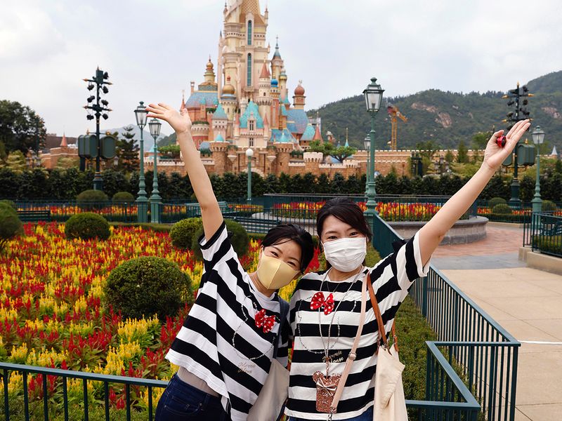 HK Disneyland reopens